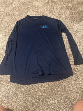 Men’s long sleeve shirt